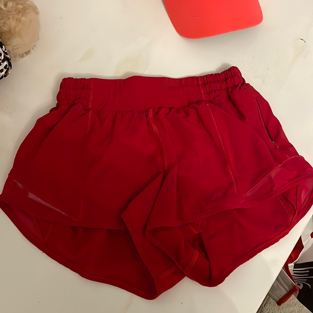 RED LULULEMON SHORTS